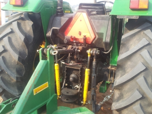 ขายผ่อน สด จอนเดียร์5310 3สูบ 2เพลา 65แรงม้า พร้อมอุปกรณ์ ทะเบียนไม่ขาดจดปี54