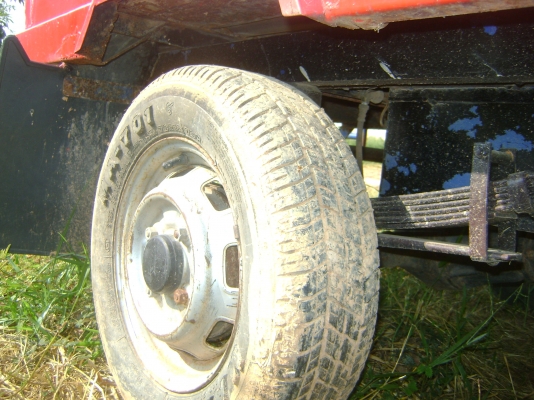 ตุ๊กตุ๊ก  สภาพสวยๆ พร้อมใช้  (ไม่มีทะเบียน)  ราคา 40,000 บาท