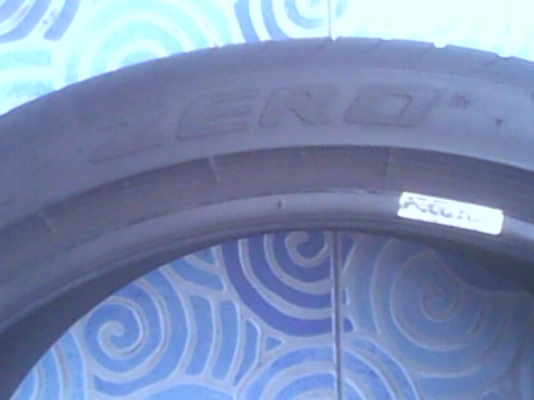 ขายยางใช้แล้ว Pirelli 255/35/19 ปี 11 คู่ 2500 บาท