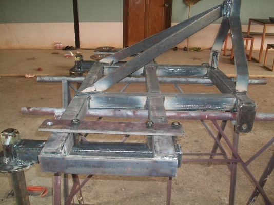 ผานยกล่องรถไถเล็กของใหม่