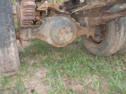 ขายช่วงล่าง 6 ล้อใหญ่ ใช้งานอยู่ ถอดขาย จะเปลี่ยนเป็น 10 ล้อ