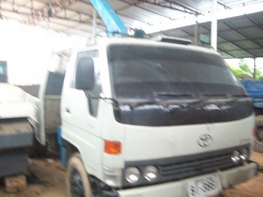 TOYOTA ไดน่า 400 3 ใบปัดติดเครนtadano3ท่อน TOYOTA ไดน่า 400 3 ใบปัดติดเครนtadano3ท่อน