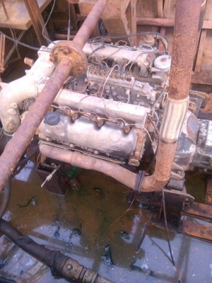 เรือดูดทราย ใช้งานดี เรือกว้าง 3.8 เมตร ยาว 11.8 เมตร