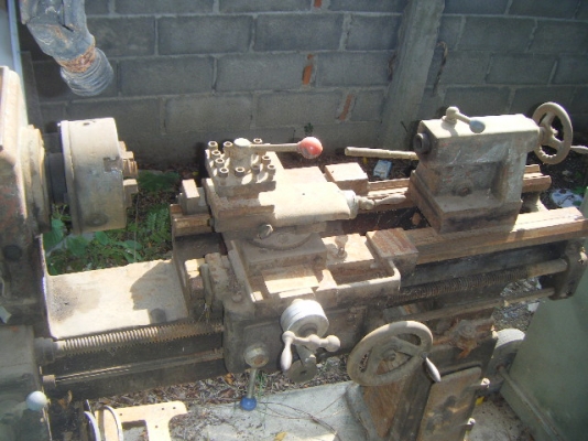 เครื่องกลึง