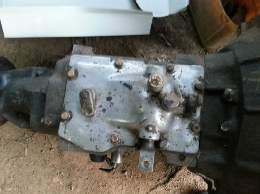 ขายเกียร์ นิสันคาบอน 5 เกียร์ ขายเกียร์ นิสันคาบอน 5 เกียร์