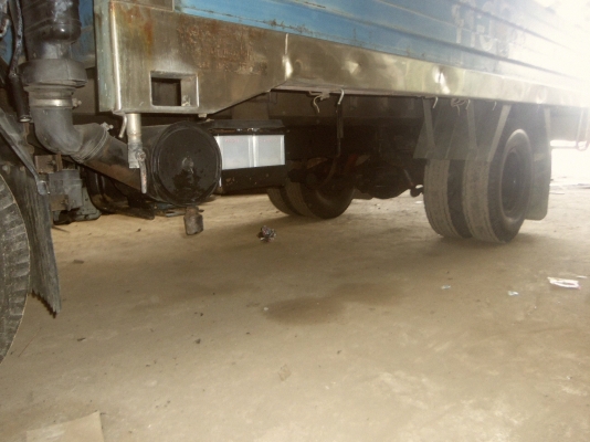 รถหกล้อกระบะบรรทุก ISUZU NPR 120แรงม้า สภาพสวยพร้อมใช้งานกระบะสแตนเลสเอกสารพร้อมโอน