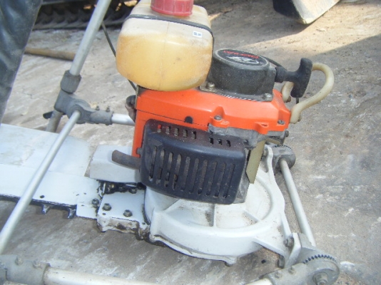 เครื่องตัดแต่งใบชาหรือพุ่มไม้