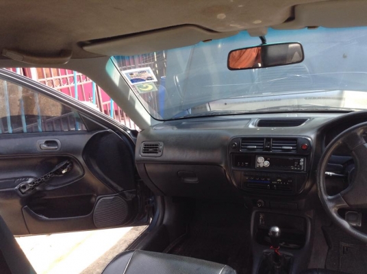 ขายครับ HONDA CIVIC ปี 97 เกียร์ ธรรมดา เกียร ดี เครื่องดี วางใหม่ ภายในสะอาด หุ้มหนังหมด ไฟฟ้าทั้งคัน ไม่เคยดมแกส แอรหนาว เพลง ดัง พร้อมใช้วิ่งไกลสบาย ความร้อน จบๆ ช่วงล่างได้ สีได้ แม็กสวยยางดี แต่งมาแล้ว ไม่ต้องบรรยายมาก มาลองขับได้เลย 085-359-4089 กอล