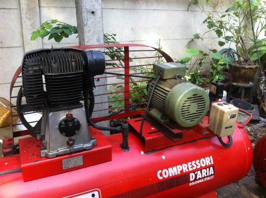 ปั๊มลม 5.5 แรงพร้อมใช้ ขาย 25,000 ปั๊มลม 5.5 แรงพร้อมใช้ ขาย 25,000