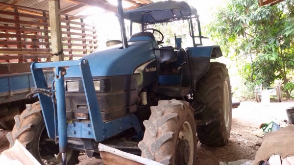 ขายรถไถ NEW HOLLAND TS90 ปี 55 ไมล์ชั่วโมง 7,7xx เอกสารเล่มทะเบียน