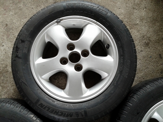 ขายล้อรถเก๋ง 4 รู 4 เส้น ยางมิชลิน