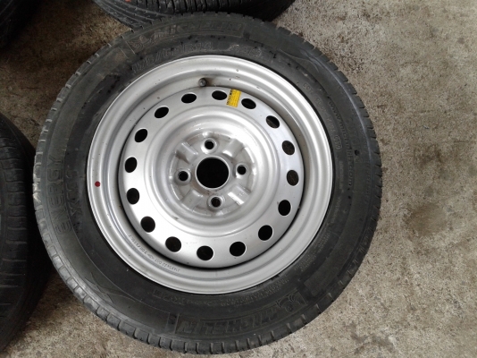 ขายล้อรถเก๋ง 4 รู 4 เส้น ยางมิชลิน