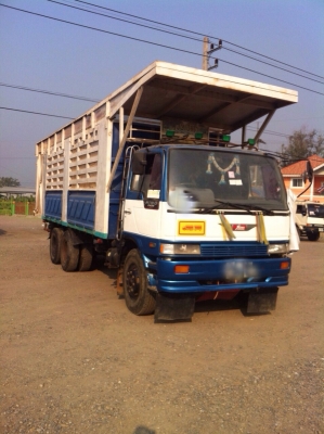 ขายรถบรรทุกสิบล้อไม่ดัมพ์ Hino 3M วางเครื่อง 320 แรง พร้อมบาร์อ้อย มีระบบลากพ่วง ทะเบียนพร้อม