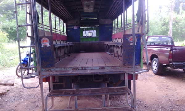 ขายหลังคาโดยสารพร้อมที่นั่ง