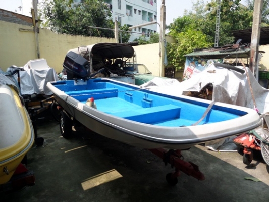 เรือไฟเบอร์ 3 ลอน 13 ฟุตพร้อมเครื่อง 40 แรง