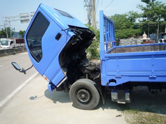 NKR66E 6ล้อ ป้ายไม่ติดเวลา จดทะเบียนถูกต้อง หายาก