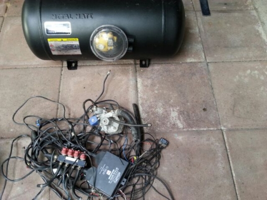 ชุดแก๊สหัวฉีดAC 4สูบพร้อมถัง58ลิตรมัลติวาล์วomb