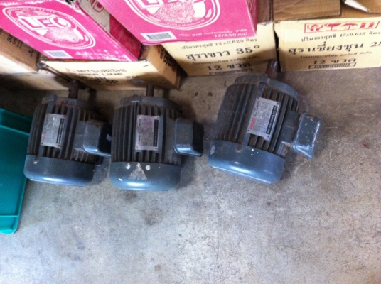 มอเตอร์ 1 แรงม้า FUKUTA  220/380 V.  รอบ 1400 รอบต่อนาที (มี 3 ตัว)