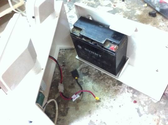 ไฟฉุกเฉิน MAX BRIGHT เครื่องจะเปิดไฟแสงสว่านเมื่อไฟฟ้าในระบบดับ ใช้ติดตามผนัง(มี40อัน) ไฟฉุกเฉิน MAX BRIGHT เครื่องจะเปิดไฟแสงสว่านเมื่อไฟฟ้าในระบบดับ ใช้ติดตามผนัง(มี40อัน)