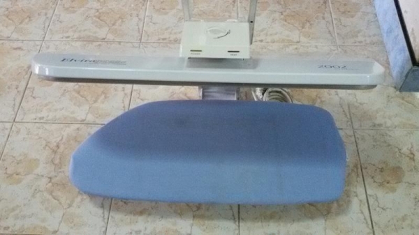 ขายเครื่องรีด-ทับผ้า ELVIRA PRESS รุ่น 2002 ไม่ต้องรีด เพียงวางผ้าแล้วปิดทับผ้า ขายเครื่องรีด-ทับผ้า ELVIRA PRESS รุ่น 2002 ไม่ต้องรีด เพียงวางผ้าแล้วปิดทับผ้า