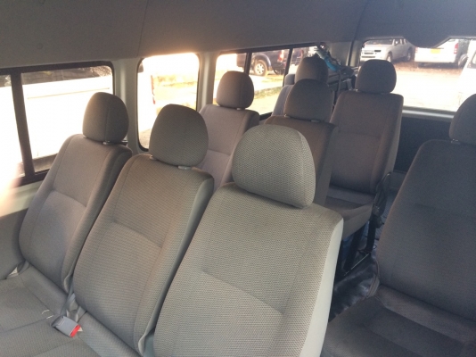 !!!!!ขาย VAN COMMUTER D4D 2010 !!!!!!!