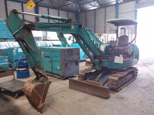 รถขุด Komatsu PC35R-8 #37213 นำเข้าจากญี่ปุ่น สนใจโทร. 080-6565422 (หนิง)