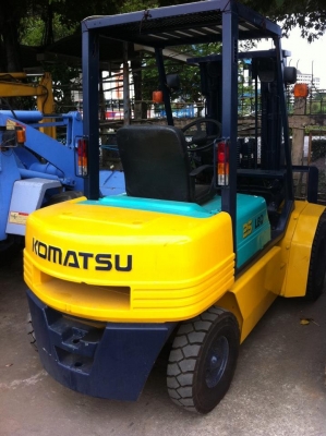 FORK LIFT KOMATSU 2.5 TON