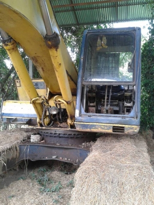 ขายรถแบคโฮ KOBELCO SK200 Mark3 สภาพพร้อมใช้