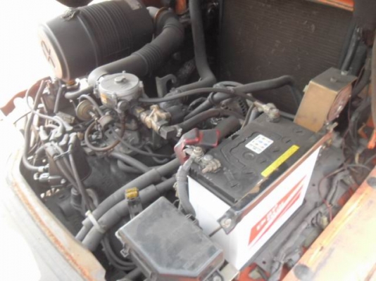 FORK LIFT TOYOTA 4 TON