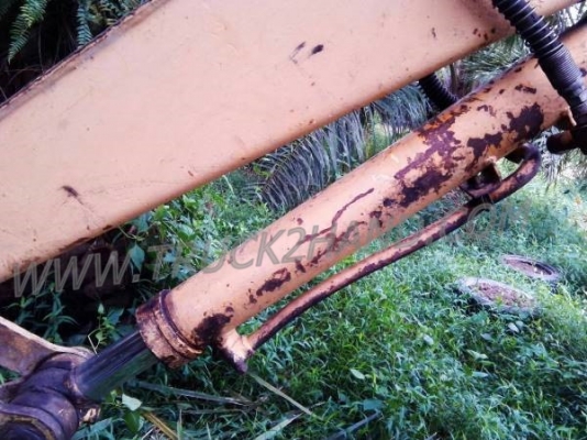 รถแบคโฮ ยี่ห้อ CAT  พร้อมใช้งาน