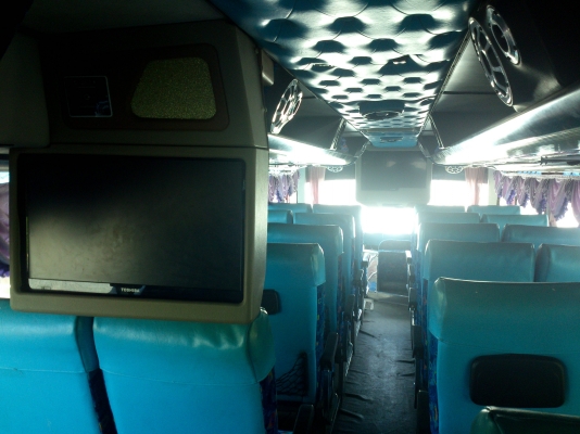 ขายรถทัวร์ VIP 8 ล้อ ครับ