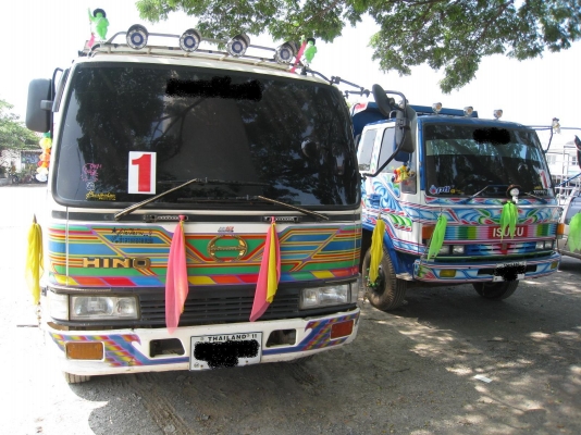 Hino Ranger  195 HP , Isuzu Rocky 175 HP ขายยกคู่ครับ