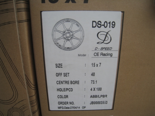 ขายล้อแม็กมือ1 Ce28 งาน Auto options 15"x7" et40 4รู100 สนใจติดต่อเล็กคลองสามครับ 081-3747940