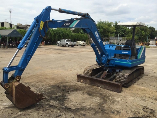 รถขุด KOBELCO