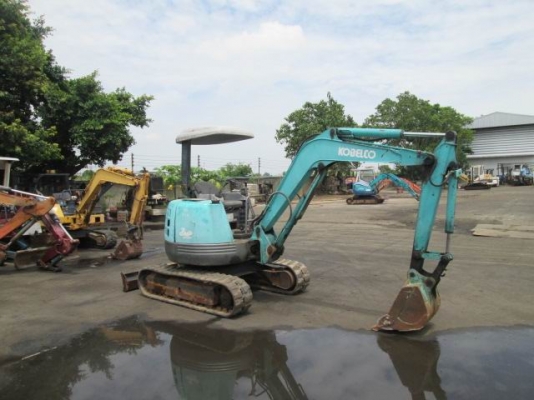 รถขุด KOBELCO