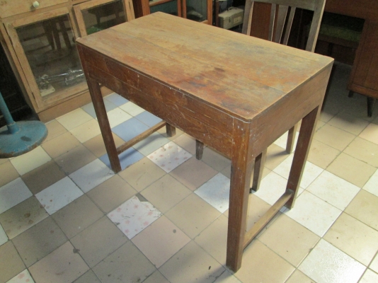 โต๊ะบัญชีไม้สักแท้  โบราณ  แข็งแรง  ทนทาน