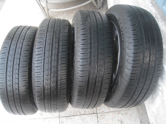 ขายล้อแม็ก nissan pulsar 16" พร้อมยางปี13 สนใจติดต่อเล็กคลองสามครับ 081-3747940