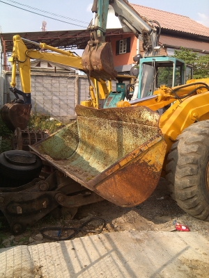 ขายรถตักkomatsu jh60