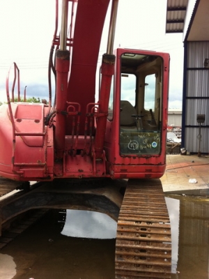 รถขุด CATERPILLAR