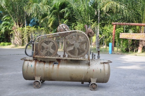 ขายปั้มลม HITASHI2สูบ นำเข้าญี่ปุ่นยังไม่เคยใช้งานในไทย 9,900เท่านั้น!!