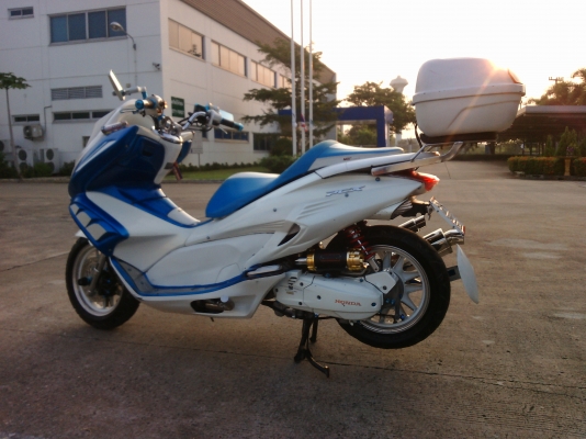 ขาย HONDA PCX125 ปี2011 ของแต่งเต็มคันครับ