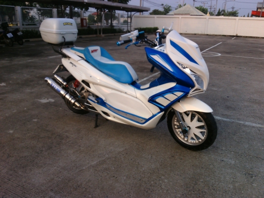 ขาย HONDA PCX125 ปี2011 ของแต่งเต็มคันครับ