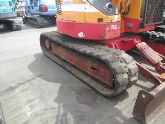 รถขุด KATO HD50UR