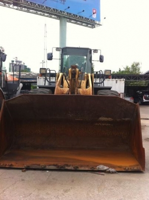 รถตักล้อยาง TCM L40