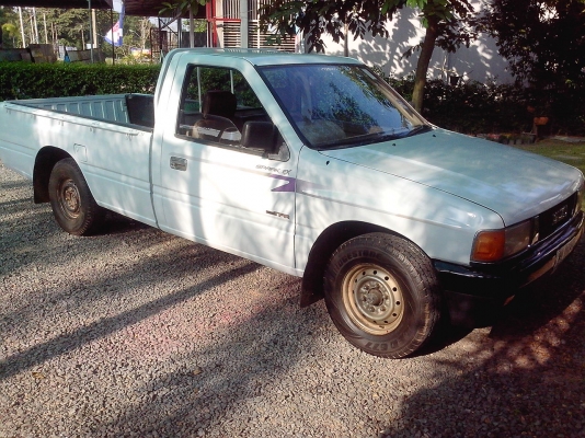 ขาย IZUZU ปี 2536 เครื่อง 90 HP ราคา 86,000 ขาย IZUZU ปี 2536 เครื่อง 90 HP ราคา 86,000