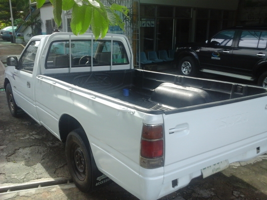 ขาย IZUZU ปี 2536 เครื่อง 90 HP ราคา 86,000 ขาย IZUZU ปี 2536 เครื่อง 90 HP ราคา 86,000