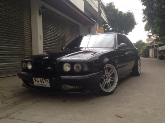 รถบ้านe34บิ๊กโน๊ตเครื่อง2jโบดีเดินเรียบ ช่วงล่างดีนิ้มนุ่มเลี้ยวไม่ดัง รถดูแลรักษาอย่างดีครับ