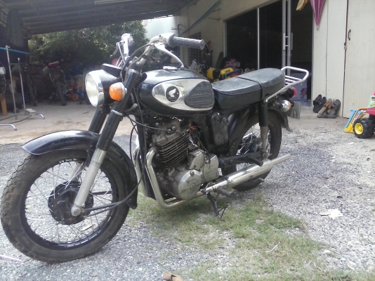 ...ขายครับโปรเจค cd125eกระเป๋าเล็ก วางเครื่อง คลับแมน400.... ...ขายครับโปรเจค cd125eกระเป๋าเล็ก วางเครื่อง คลับแมน400....