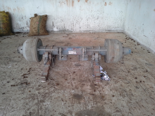 เพลา york พร้อมเเหนบ 4 นิ้ว เพลา york พร้อมเเหนบ 4 นิ้ว