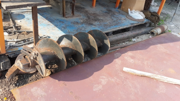 ขายสว่านเจาะดิน...ดอกโต32ซ.มยาว.1.6เมตร